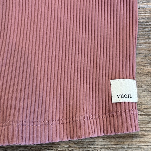 Vuori Ribbed Crop Tank Top Pink Mauve Marsala Women's Size Small Yoga Gym Workou - Picture 3 of 8